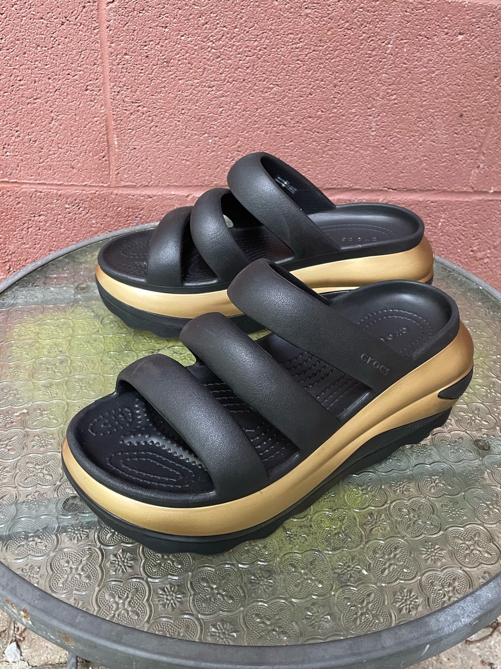Crocs Mega Crush Black / Gold Platform Sandals Size 9 Woman’s - Picture 3 of 15